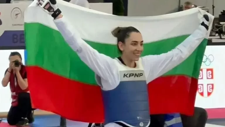 کیمیا علیزاده، جوان توانا که با تلاش و استعدادش به مدال برنز افتخاری دست یافت!