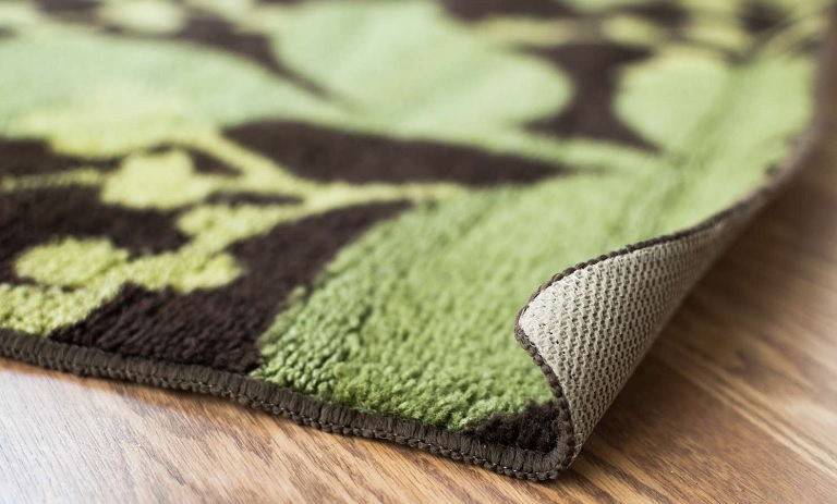 10 تکنیک آسان برای دیکردن چین و چروک از فرش هایتان!