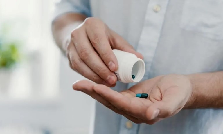 آیا باید هر روز مولتی‌ویتامین مصرف کنیم؟