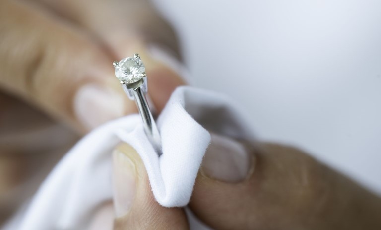 رازهایی برای افزایش درخشندگی زیورآلات نقره در خانه!