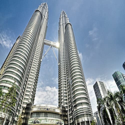 زندگی در مالزی مزایا و چالش‌های اقامت در یکی از کشورهای محبوب آسیای جنوب‌شرقی