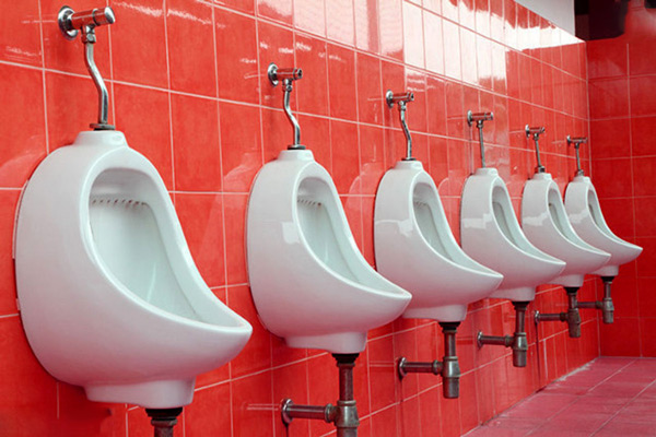 راز تعبیر خواب ادرار با حضرت یوسف و امام صادق: پنهانی‌های شلوارهای ما