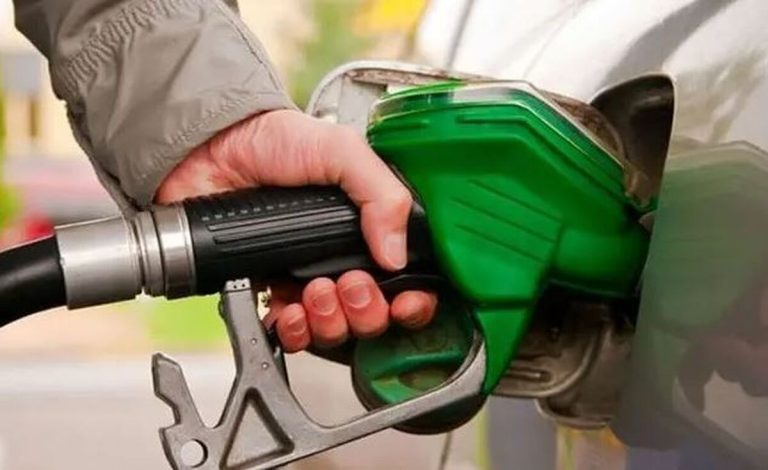 تخفیف بنزین: هر لیتر با قیمت ۴۰ هزار تومان!