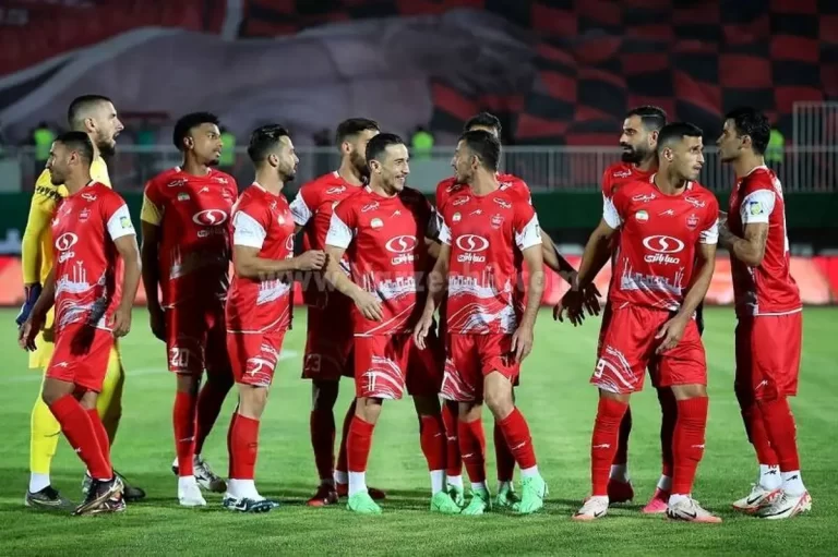 جدال پرندگان آتشین در لیگ قهرمانان: پرسپولیس برابر چادرملو به چالش کشیده شد!