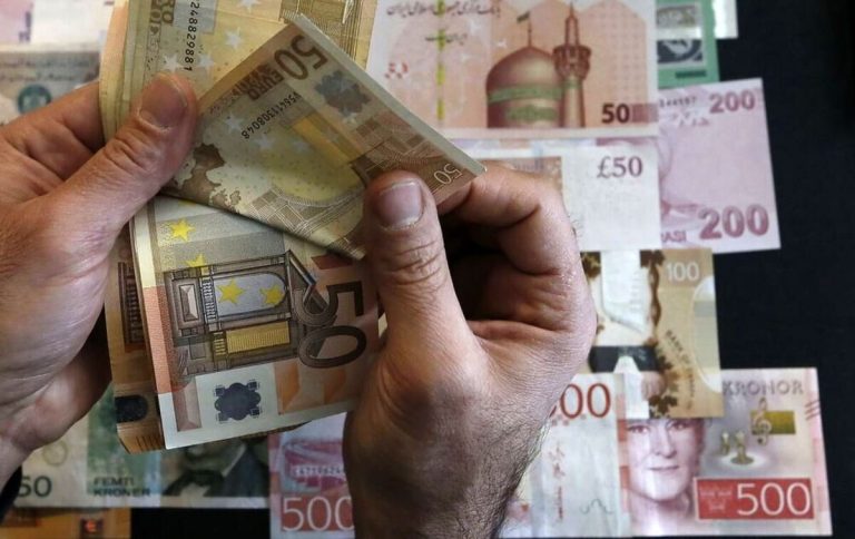 رقص دلار به بالا ادامه دارد/ نیمای دلار به چه قدر رسید؟