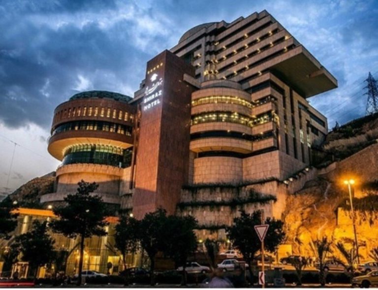 بهترین هتل های شیراز را بشناسید و تجربه ای بی نظیر را تجربه کنید!