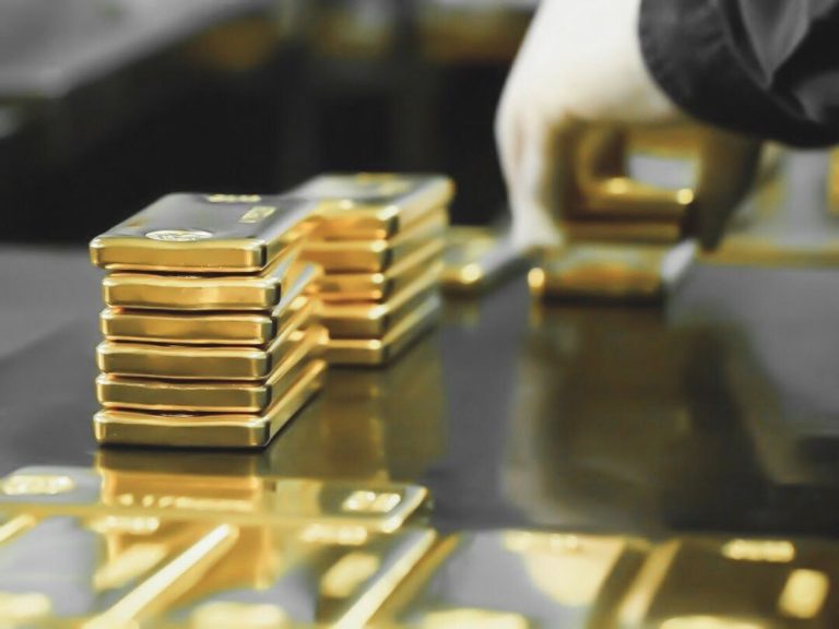 قیمت طلای جهانی به اوج رسید و رکورد تاریخی خود را شکست