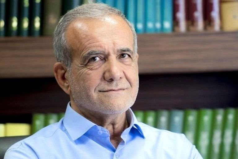 پزشکان، لایحه بودجه سال ۱۴۰۴ را به مجلس ارائه دادند: بهداشت و درمان در دستان انتخاب شماست!