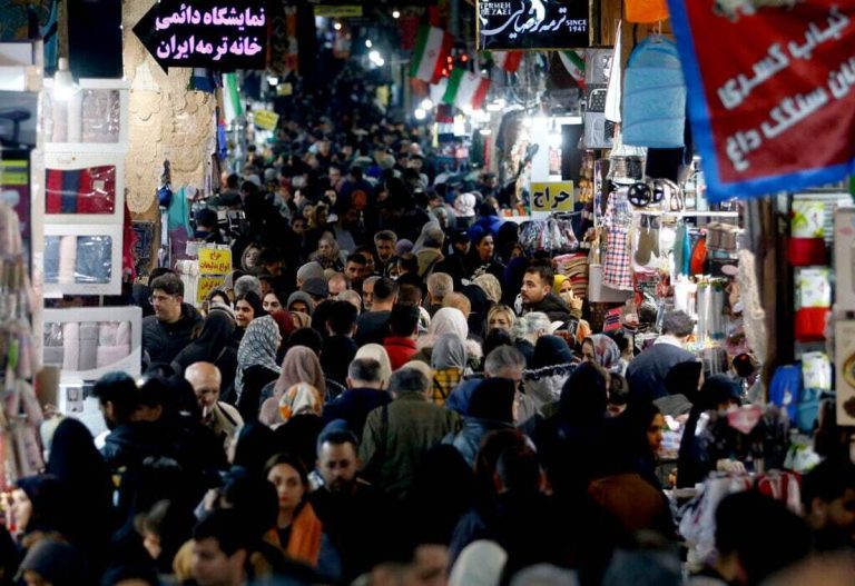 آیا می‌دانستید که چند میلیون نفر جمعیت ایران در سال ۱۴۰۲ بود؟