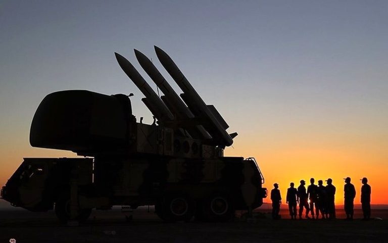 این عنوان رو درکش کن و به صورت جذاب بازنویسیش کن  قدرت باورنکردنی پدافندهای ایران + فیلم