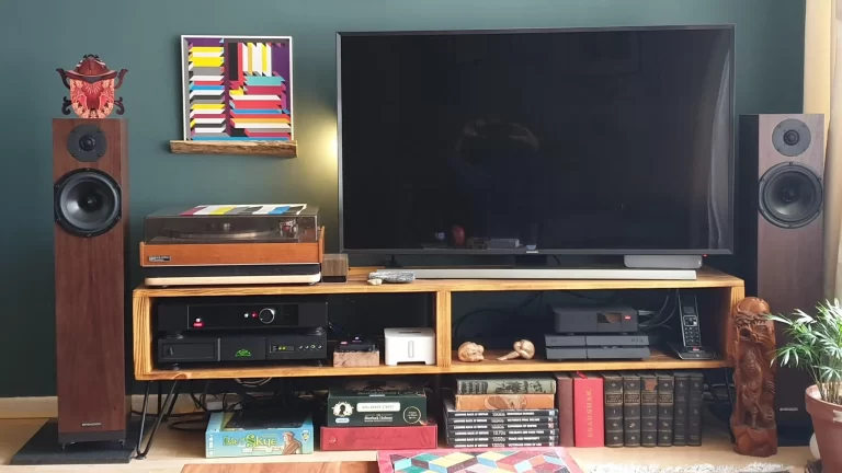 بهترین اسپیکر خانگی | معرفی 10 باند خانگی باکیفیت (آپدیت 2025)