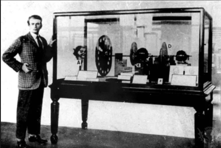 (تصویر) بیوگرافی جان لوگی برد؛ مخترع تلویزیون