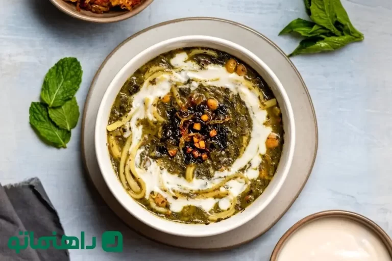 طرز تهیه آش رشته + رازهای درست کردن پیاز داغ ترد و طلایی