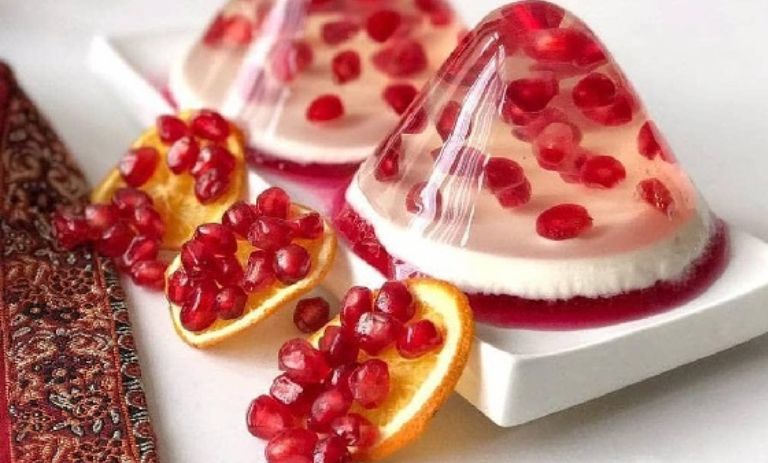 طرز تهيه دسر ژله انار یاقوتی برای یلدا+ نکات و فوت‌وفن ها
