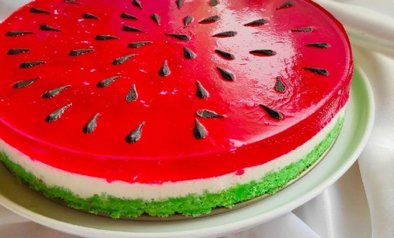 طرز تهیه چیزکیک هندوانه یلدایی+ نکات و فوت‌وفن ها