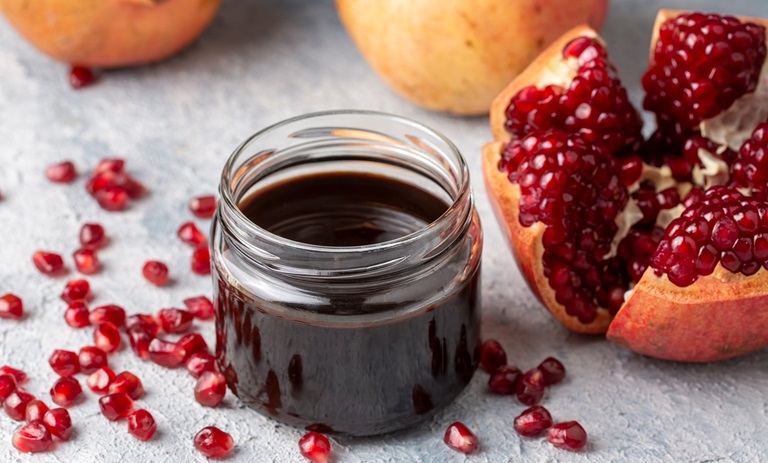 6 روش نگهداری رب انار با حفظ طعم و رنگ