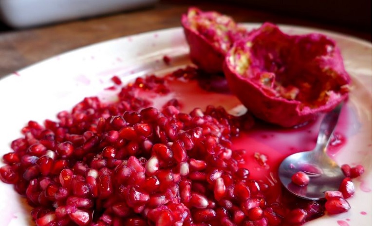 خواص و مضرات انار پخته؛ راهنمای کامل