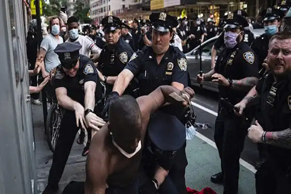 تعبیر خواب کتک خوردن از پلیس برای زن متاهل و باردار و دختر مجرد از روانشناسی