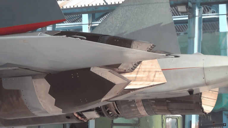 (تصاویر) تجهیز سوخو ۵۷ به محرکه‌ای مرگبار!