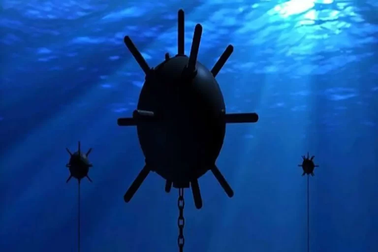 هشدار سپاه به کشتی انگلیسی در خلیج‌ فارس / ماجرای مین های دریایی چیست؟ +‌عکس