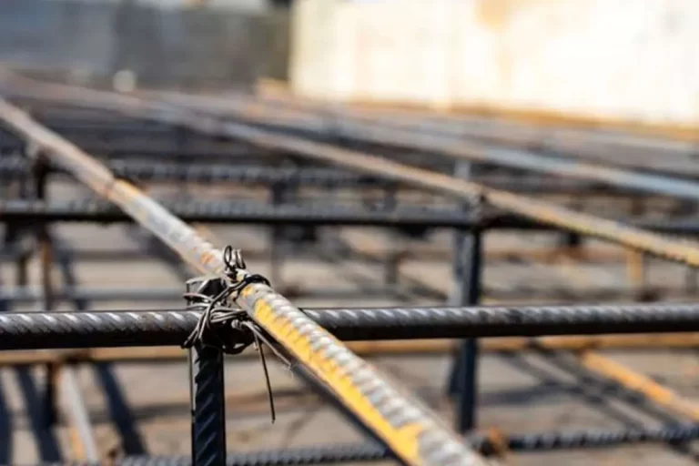 قیمت میلگرد امروز 15 بهمن ۱۴۰۳/ بازار درجا می‌زند + جدول