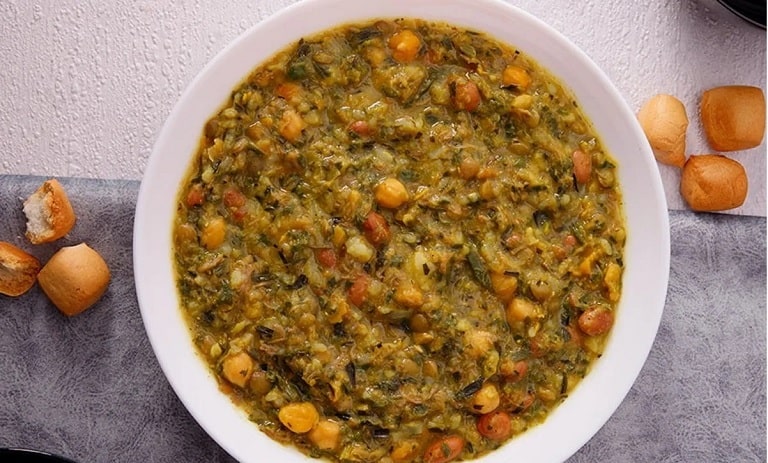 طرز تهیه آش ازگیل (کونوس)؛ غذای خاص و کم‌نظیر گیلان