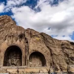 کشف ۱۲ قطعه شی تاریخی در شهرستان جیرفت