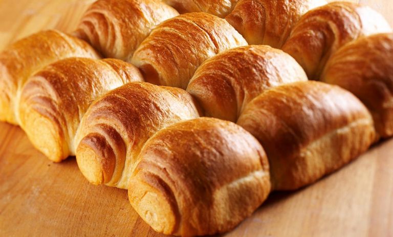 کالری شیرینی دانمارکی چقدر است؟