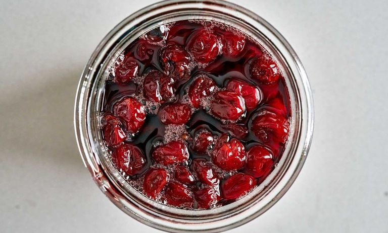 طرز تهیه ترشک آلبالو خانگی؛ ترش و ملس