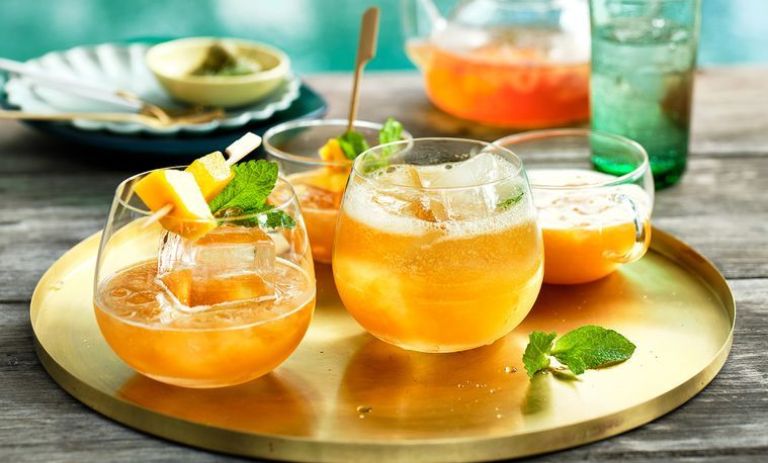 طرز تهیه چای انبه؛ نوشیدنی طبیعی بدون شکر و مواد افزودنی