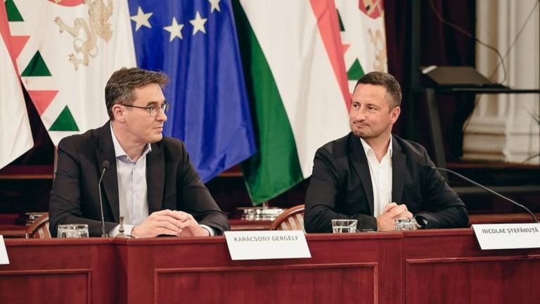 سیاستمدار برجسته اروپایی از کارزار «جلوی کشتن بازی‌ها را بگیرید» حمایت کرد