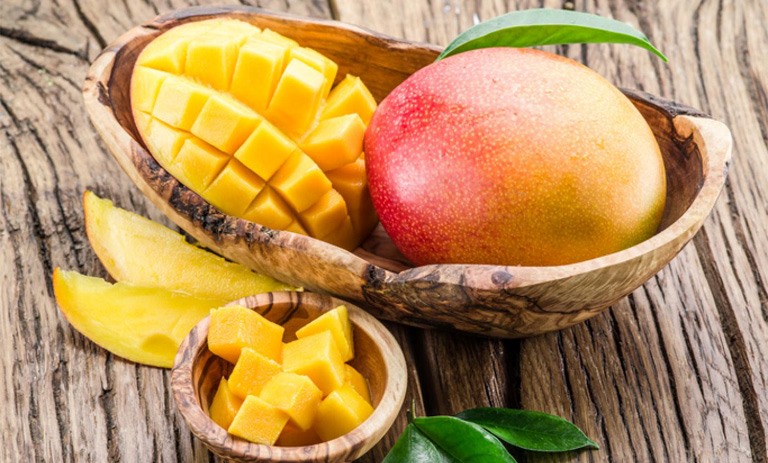 ترفندهای آسان برای برش دادن انبه بدون له شدن