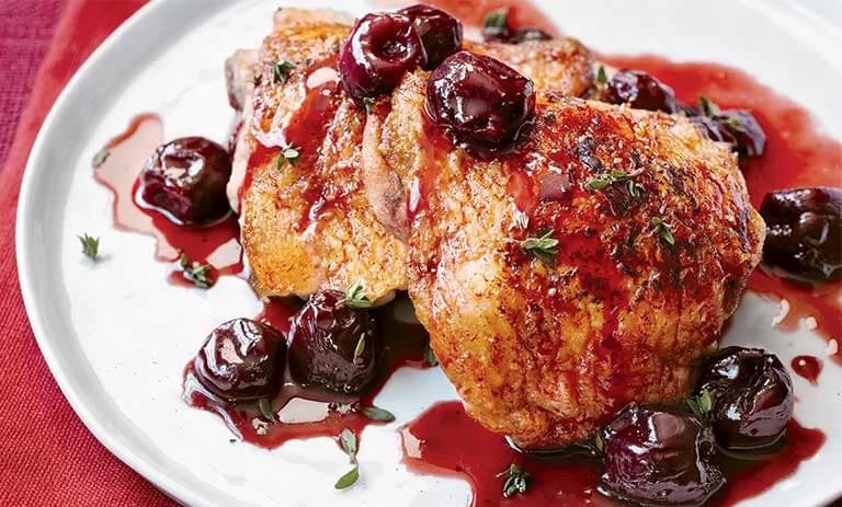 طرز تهیه مرغ آلبالویی+ نکات و فوت‌و‌فن ها