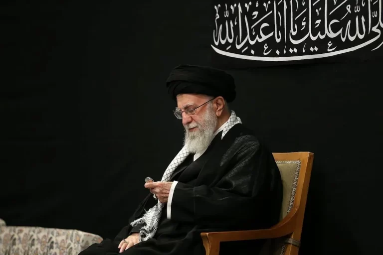 واکنش ظریف به حضور رهبری در مراسم عزاداری – تجارت نیوز