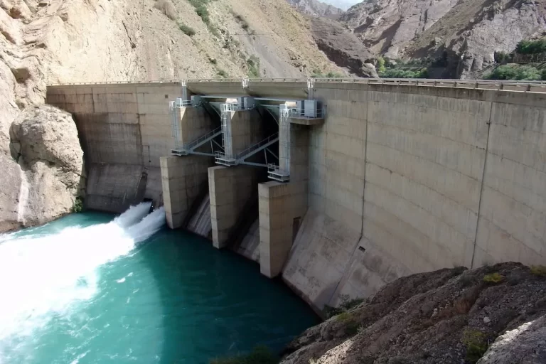 ساخت بزرگترین سد برق آبی جهان آغاز شد