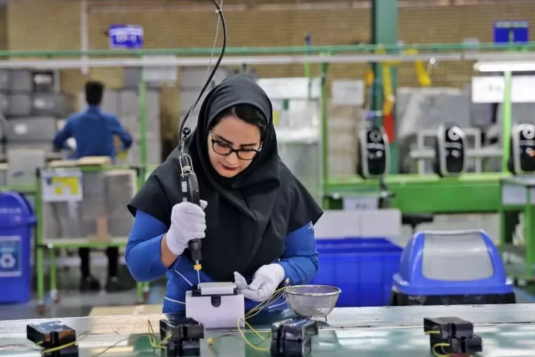 بازسازی صنایع آسیب‌دیده با مشارکت همه‌جانبه کلید می‌خورد – تجارت نیوز