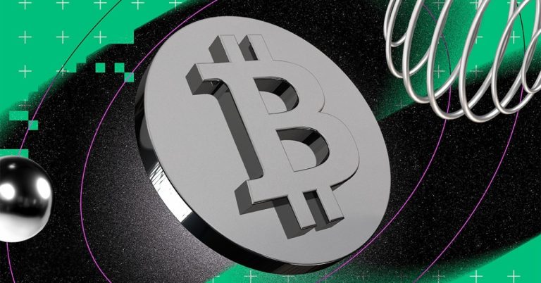 ماینرها و نهنگ‌ها پس از رکورد تاریخی دست به فروش گسترده بیت کوین زدند