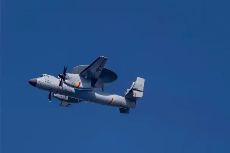 چین با KJ-۶۰۰ آمریکا را به چالش کشید