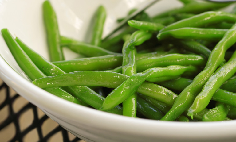 آموزش بلانچ کردن لوبیا سبز با حفظ طعم و ویتامین‌ها