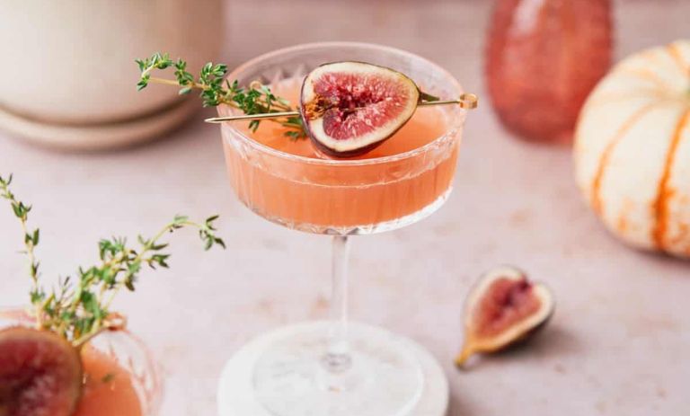 طرز تهیه آب انجیر خانگی با انجیر تازه و خشک