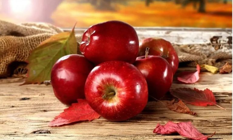 کالری سیب قرمز چقدر است؟