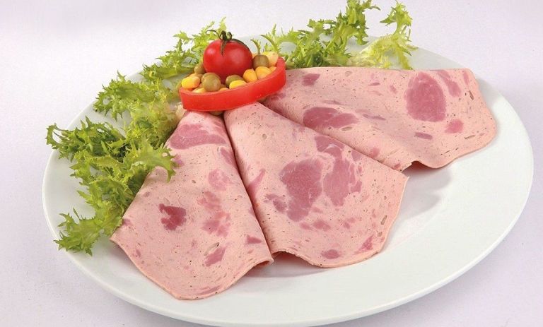 کالری هر ورق کالباس چقدر است؟