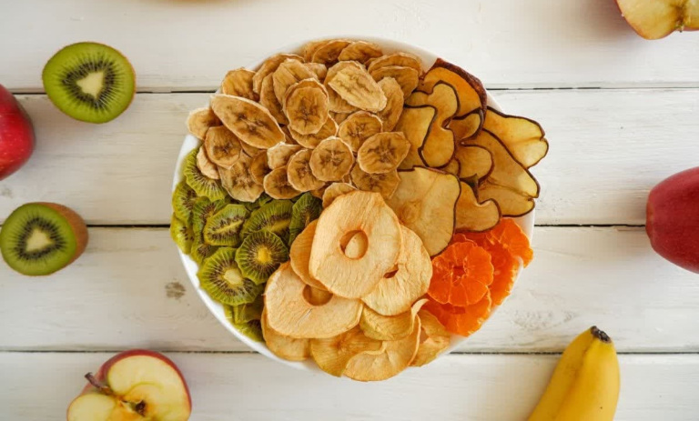 طرز تهیه چیپس میوه با روش‌های مختلف
