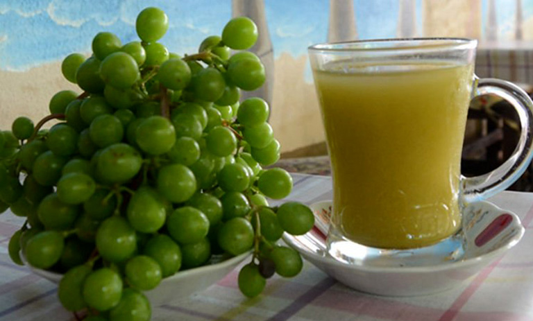 طرز تهیه دمنوش غوره+ بهترین زمان مصرف