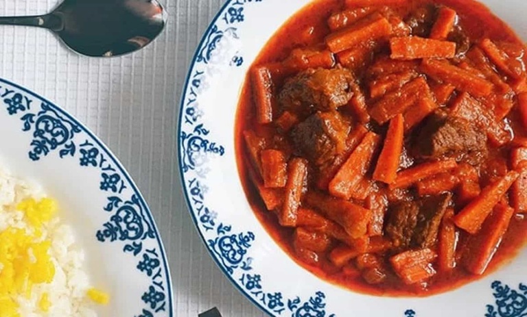 طرز تهیه خورشت آلو بخارا+ نکات و فوت‌و‌فن ها