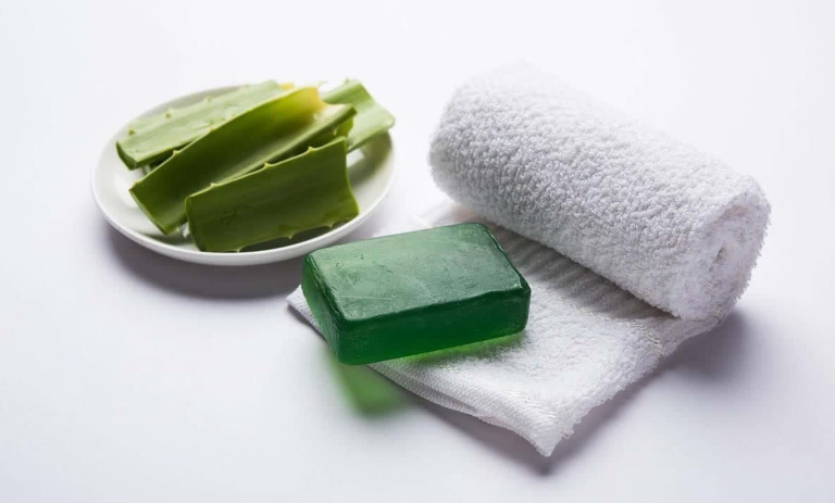 طرز تهیه صابون گیاهی با آلوئه ورا؛ برای پوست سالم و نرم