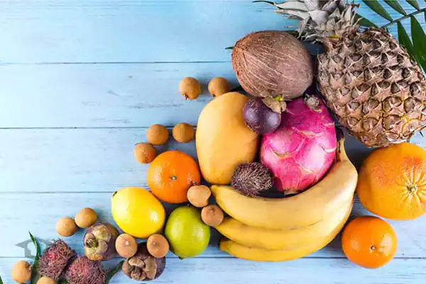 تعبیر خواب میوه دادن به دیگران برای زن متاهل و باردار و دختر مجرد از روانشناسی