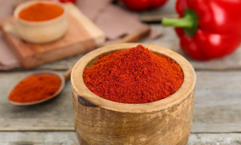 طرز تهیه پودر پاپریکا خانگی + موارد استفاده