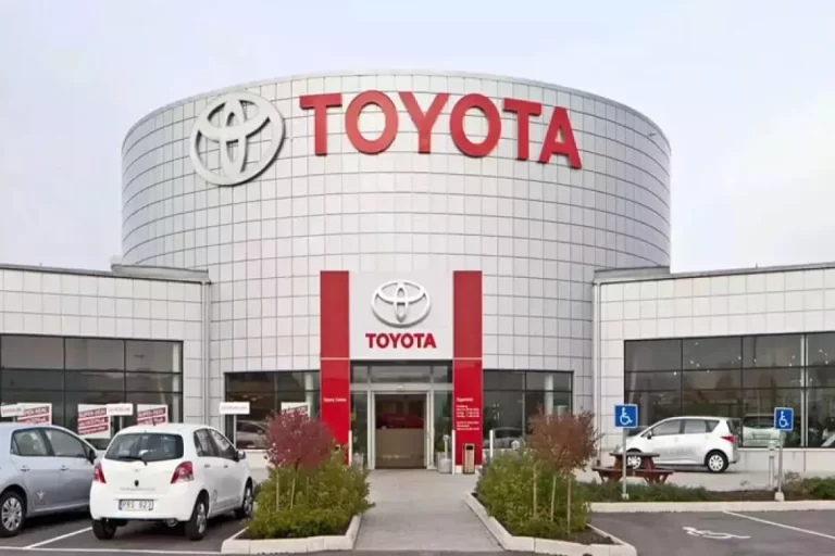 تویوتا زیر تیغ تعرفه های ترامپ؛ ۳ میلیارد دلار زیان در یک فصل