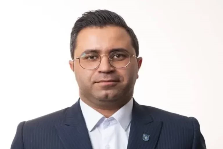 فاصله ۳۰ درصدی بین نرخ رسمی و آزاد ارز آثار منفی بر اقتصاد و تولید داشته است